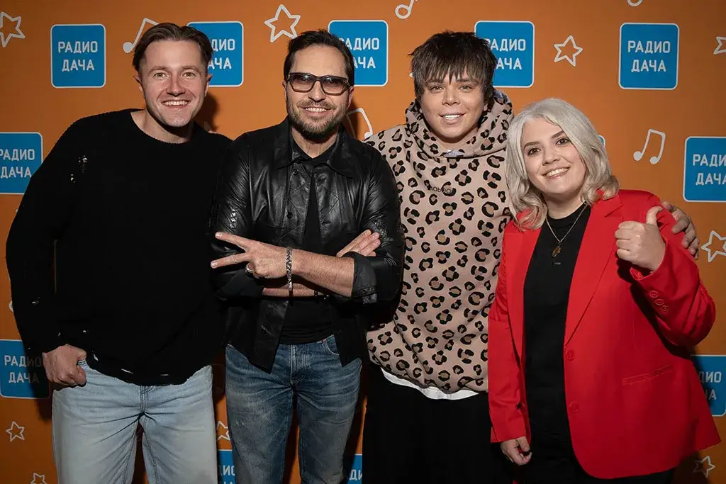 Элвин Грей и Артур Пирожков в шоу «Назад! В будущее!» на «Радио Дача»