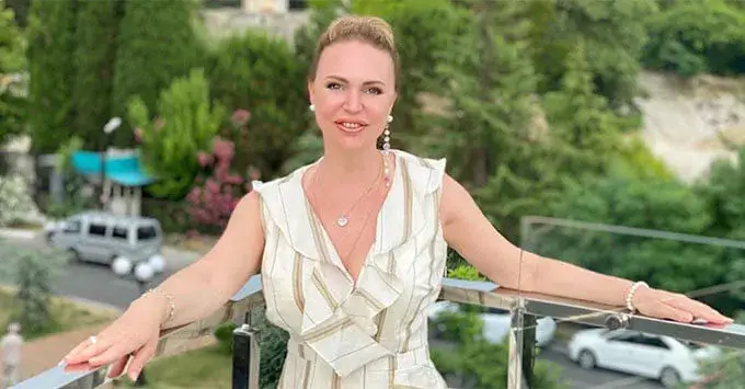 Алла Довлатова возвращается в эфир «Русского радио» с новой авторской рубрикой