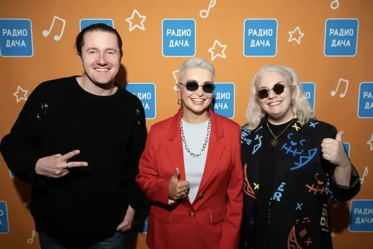 Катя Лель побывала в гостях у «Радио Дача» и отправилась «Назад! В будущее!»