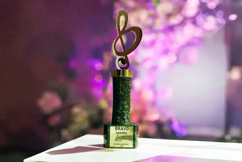 Radio Monte Carlo представило обновлённую статуэтку премии BraVo на гала-ужине в Москве